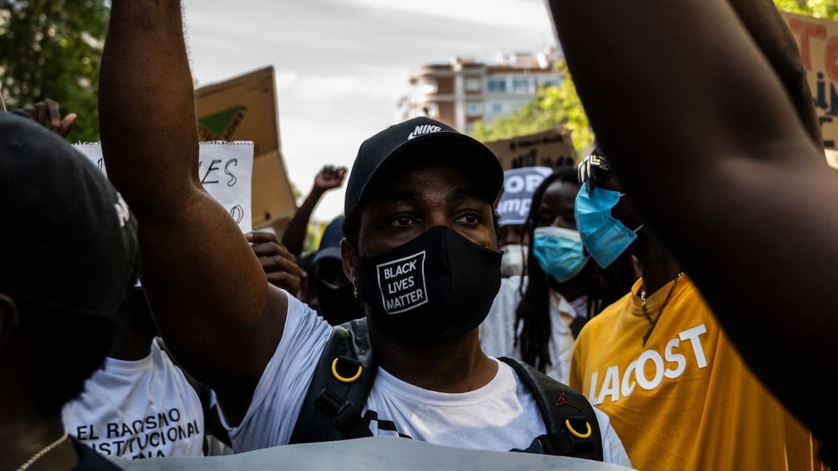 Acusan a un popular aperitivo de “estigmatizar a la población negra”