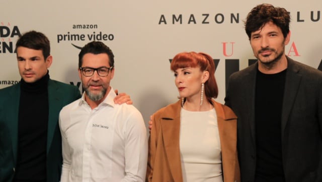 (De izq a der) El torero José María Manzanares, el chef Quique Dacosta, la actriz y cantante Najwa Nimri y el actor y modelo Adrés Velencoso durante la presentación de &#039;Una vida, una cena&#039;, de Amazon Prime Video