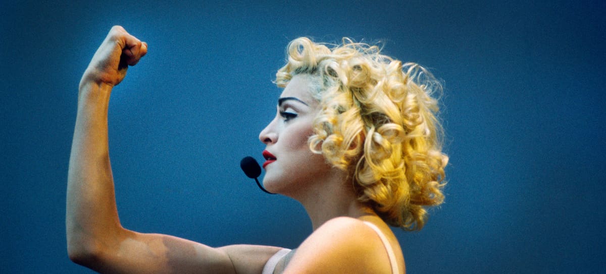 Madonna en un concierto en Rotterdam con su gira 'Blonde Ambition Tour', 1990