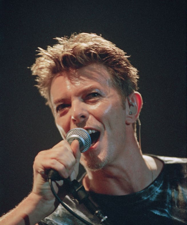 David Bowie en el Wembley Arena de Londres en 1995
