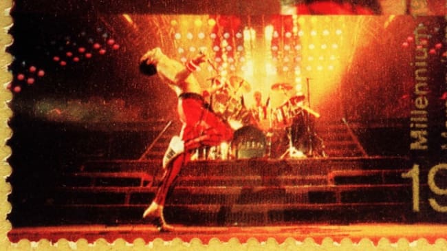 Este sello con Freddie Mercury fue el centro de la controversia cuando fue revelado en 1999