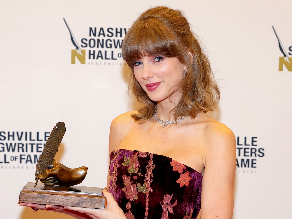 Taylor Swift entra en el Salón de la Fama de Compositores de Nashville 20 años después de su álbum debut