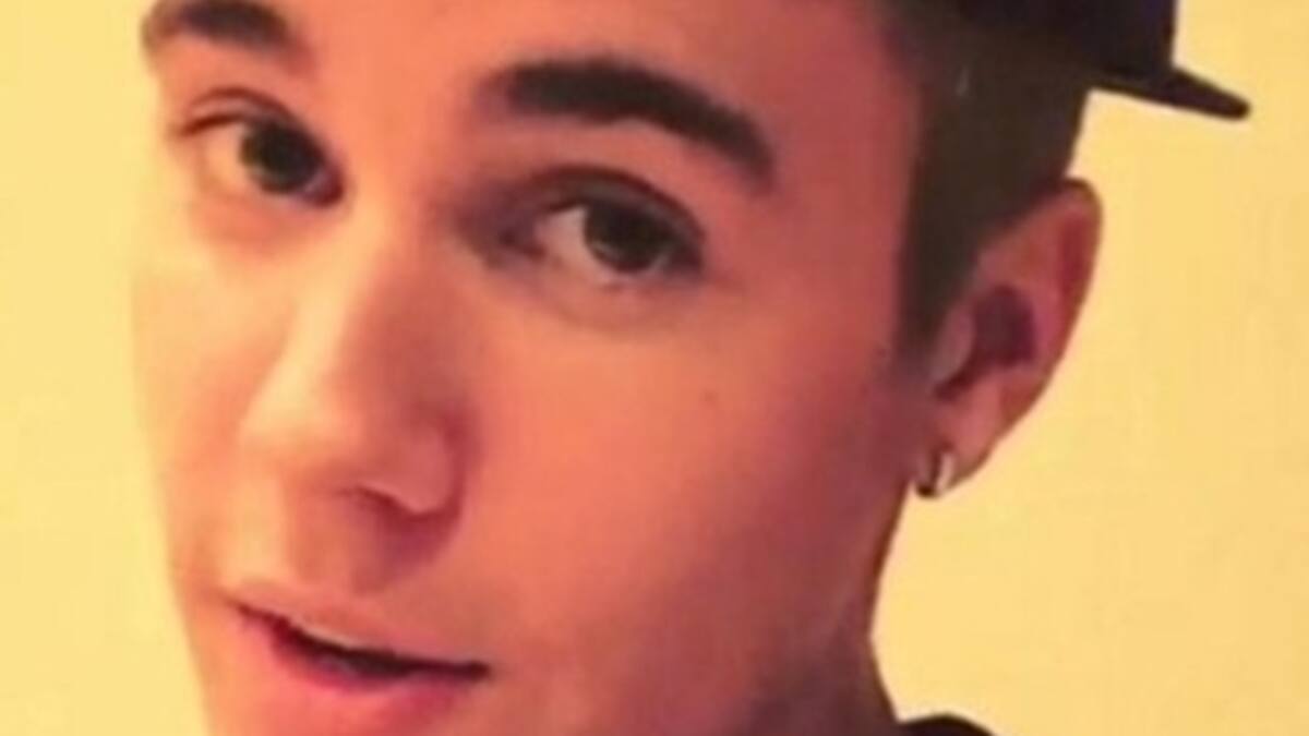 Justin Bieber le tira flores a su ex