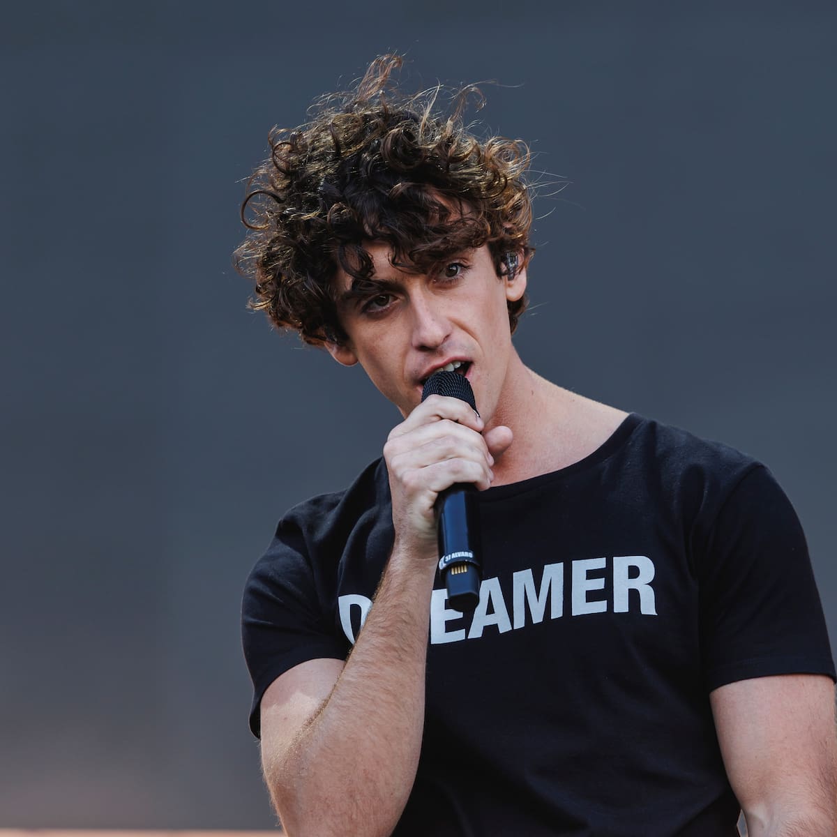 Guitarricadelafuente recibe la 'llamada' de Bad Gyal en plena jornada inaugural del Primavera Sound 2026