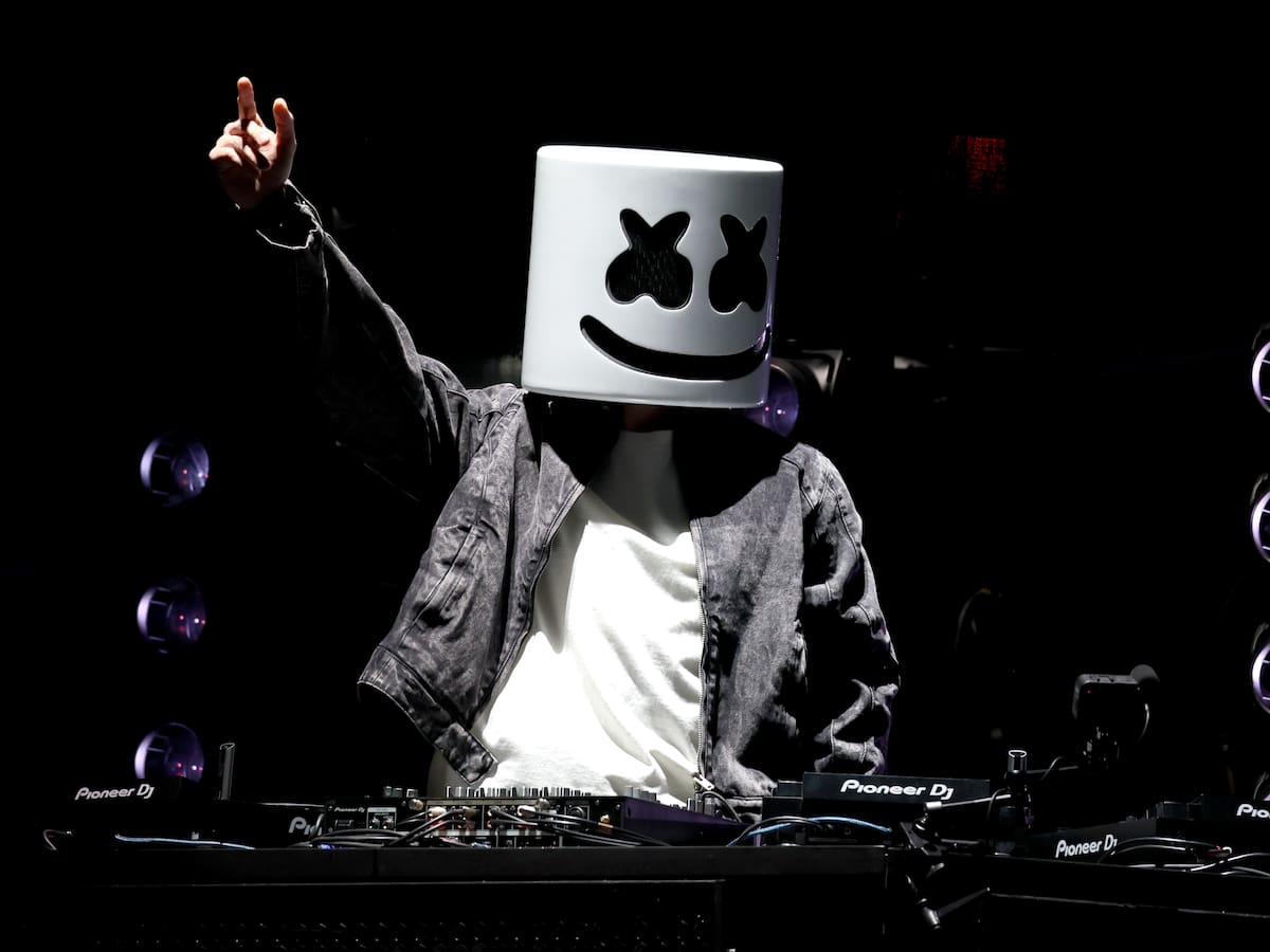Marshmello y el misterio que azotó la industria musical durante años: ¿quién estaba detrás de la máscara?