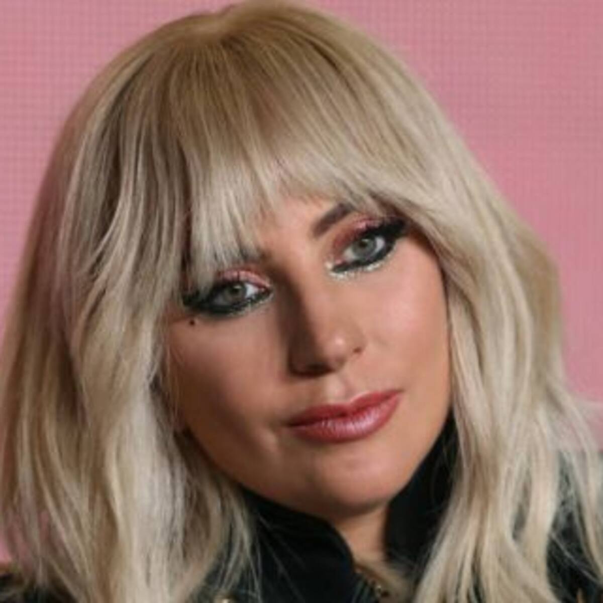 Lady Gaga no tiene ningún problema en mostrar sus estrías