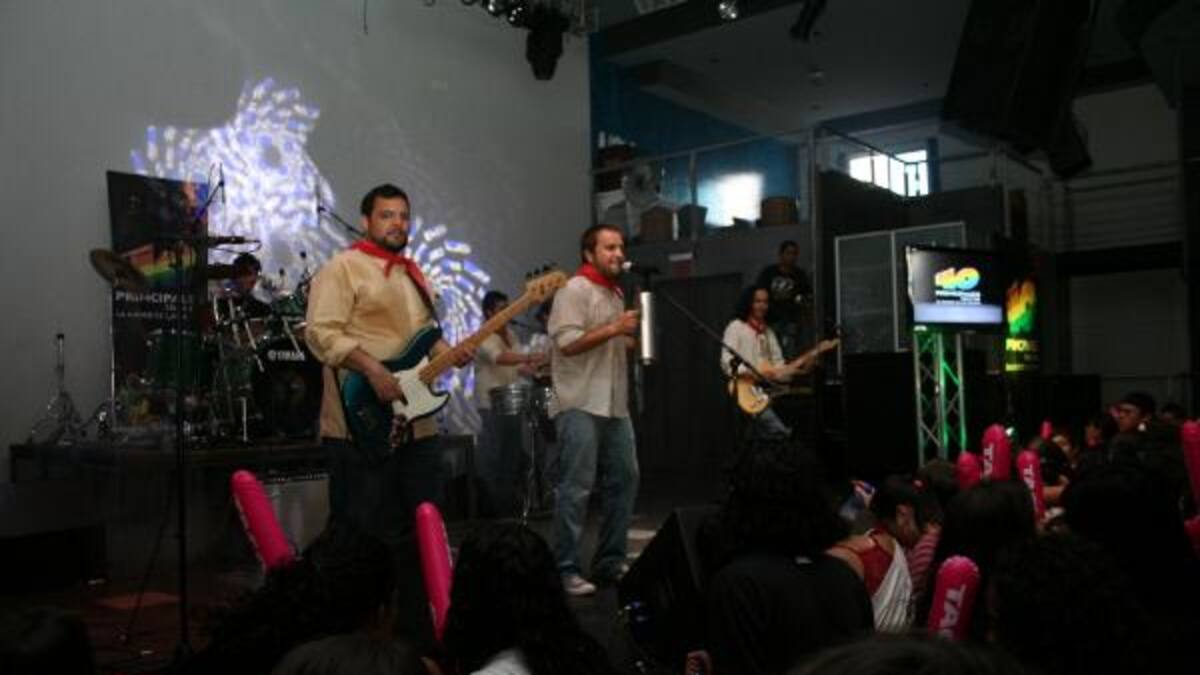 Cuarentiquicia, Concierto