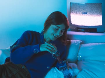 'En Diferit': Júlia Blum transforma la desconnexió quotidiana en pop