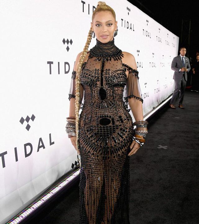Las transparencias sexy de Beyoncé!