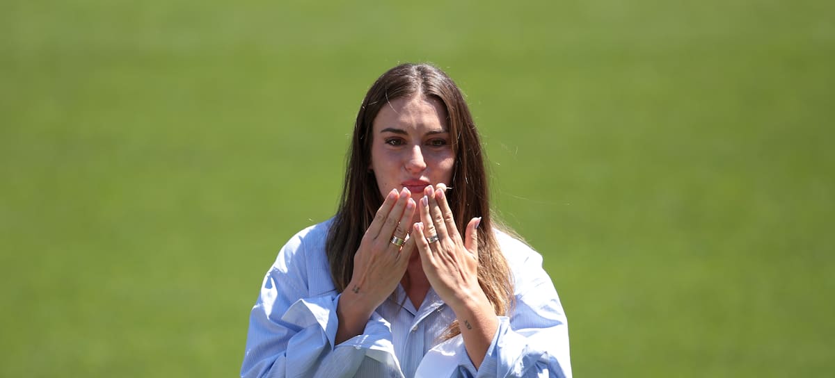 BARCELONA, SPAIN - MAY 27: Alexia Putellas anuncia que abandona el Barca después de 14 años (Photo by Eric Alonso/Getty Images)