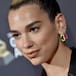 Dua Lipa nos demuestra que sigue siendo tendencia mostrar el tanga