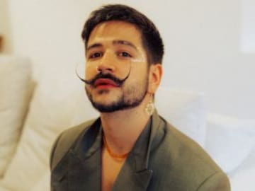 Camilo se moja: Bizarrap o J Balvin, biberón o pañal, Dani Martín o Alejandro Sanz, pan tumaca o arepa
