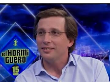 Pablo Motos y el alcalde Martínez-Almeida se miden en ‘El Hormiguero’: ¿Quién es más alto?