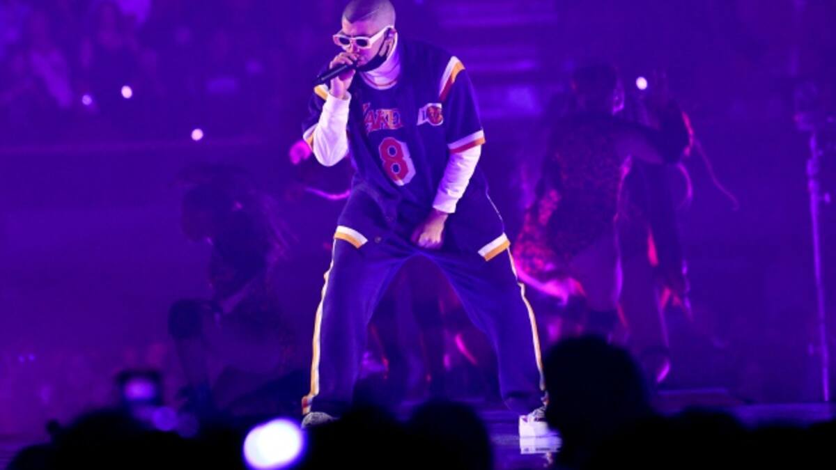 Bad Bunny estrena el video de ¿Quién Tú Eres?