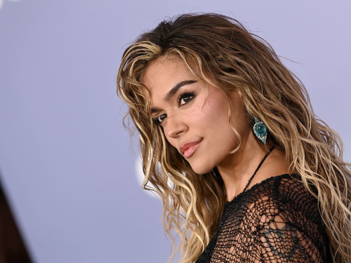Karol G anuncia la celebración de ‘No me arrepiento de sentir tanto’ accesible desde cualquier parte del mundo: “La vamos a pasar brutal”