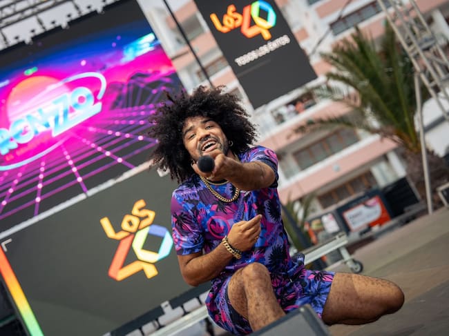 Renzzo el Selector en LOS40 Fiesta del Agua