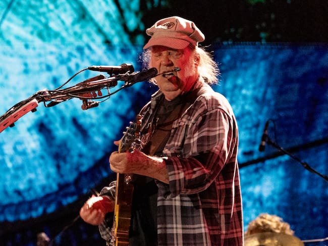 Neil Young en un concierto en Minnesota.