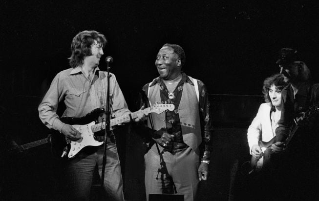 Eric Clapton, Muddy Waters, Albert Lee y Johnny Winter, durante un directo en el Chicago Stadium en Chicago (Illinois).