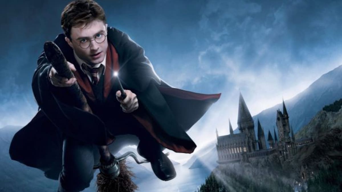 Prohíben libros de 'Harry Potter' por contener "hechizos reales"