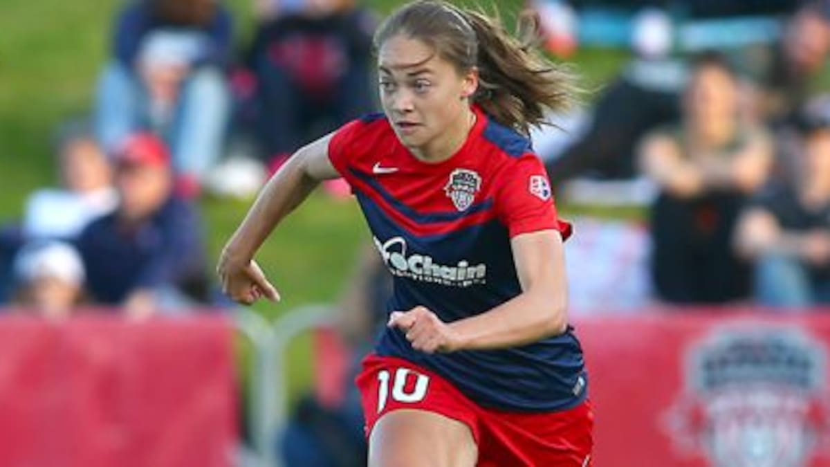 Todos Arriba charló con Estefanía Banini, la Messi del fútbol femenino