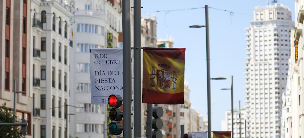 Pancarta en Madrid del 12 de octubre, Fiesta Nacional