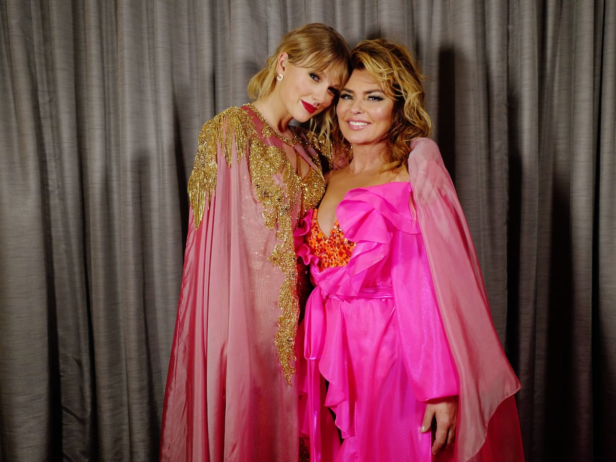 Shania Twain explica su ausencia de la boda de Taylor Swift (e involucra a uno de sus ex): "Ya tenía un compromiso"