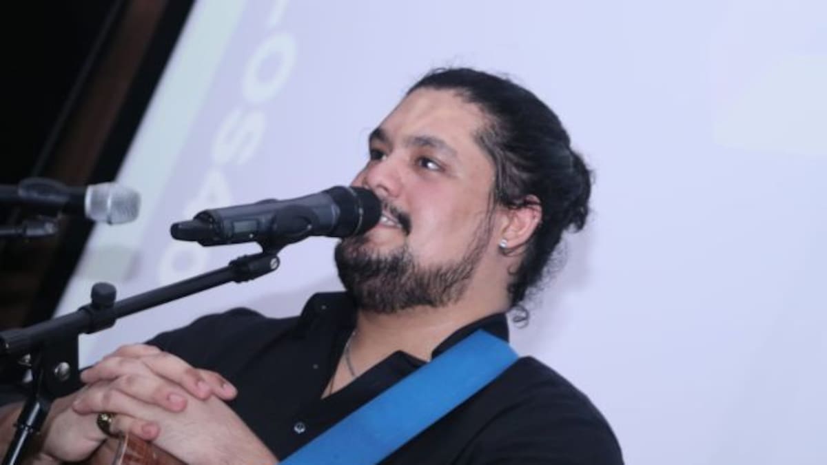 Carlos Vallarino puso a cantar a todas