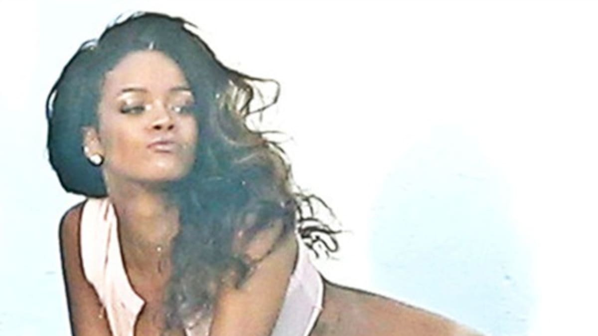 Rihanna muy hot
