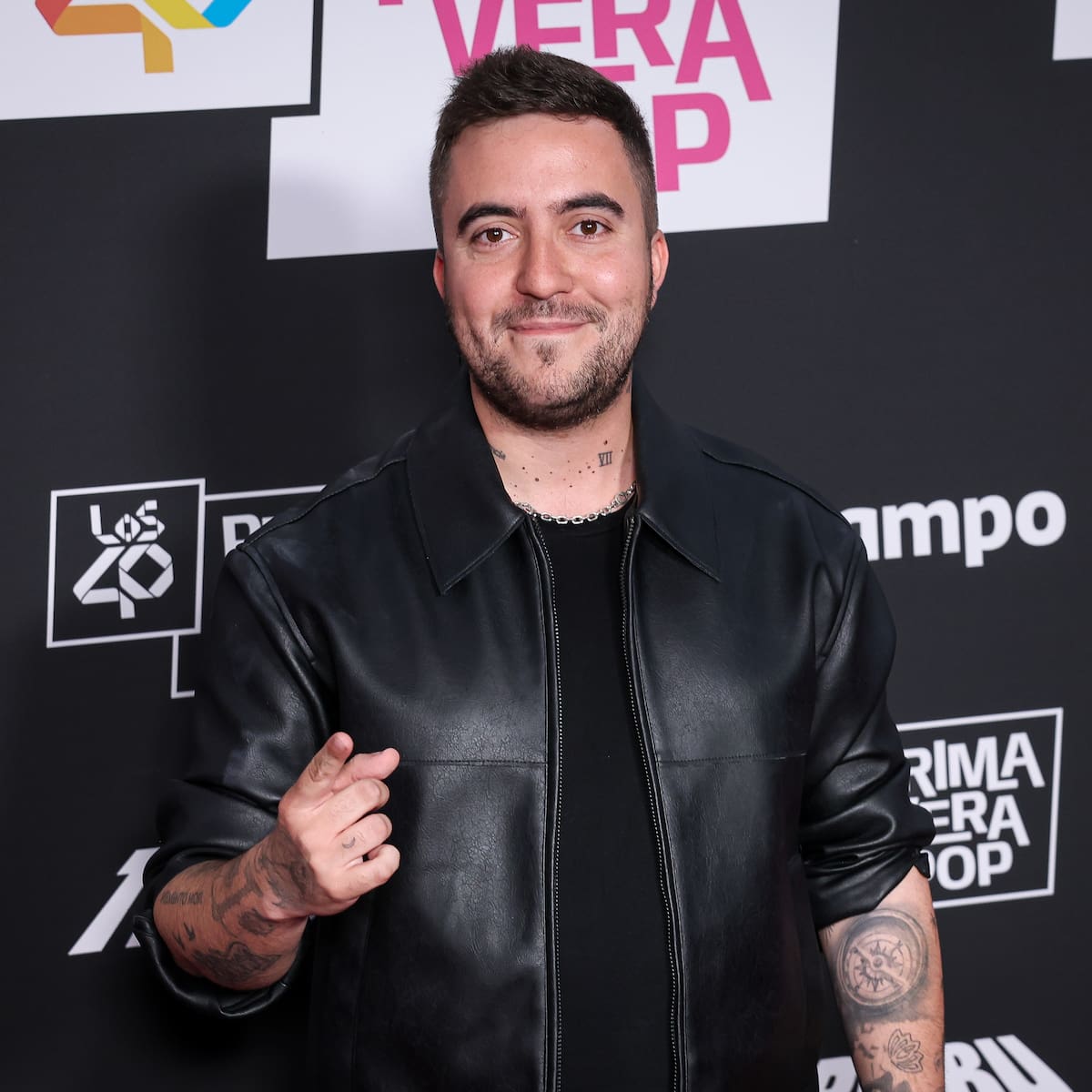 Beret, cantautor, sobre la Feria de Sevilla 2026: "Intenta no irte a una de estas casetas..."