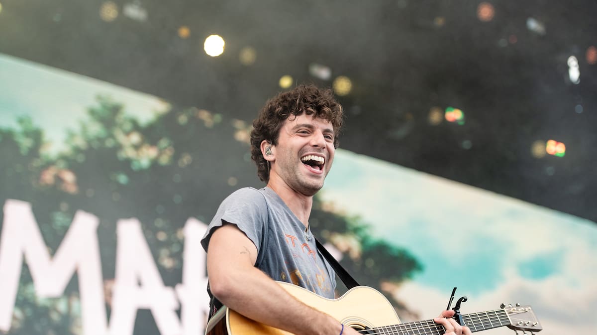Mark Ambor inicia su nueva era en la ciudad que nunca duerme con 'New York Confident'