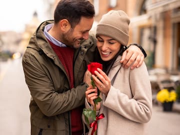 ¿Estas soltero en San Valentín 2026? 10 formas de encontrar pareja más allá de las apps