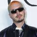 J Balvin elige al popular tiktoker Khaby Lame como portada de su nueva canción
