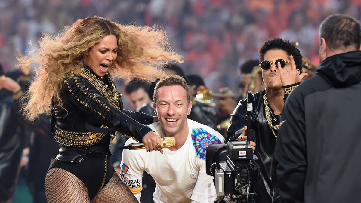 El rechazo de Beyoncé a su amigo Chris Martin: “Me caes muy bien, pero esto es espantoso”