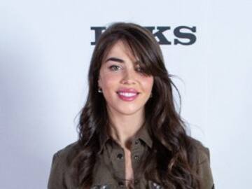 Violeta Mangriñán se queda en ropa interior para presumir de embarazo: “La curva de la felicidad”