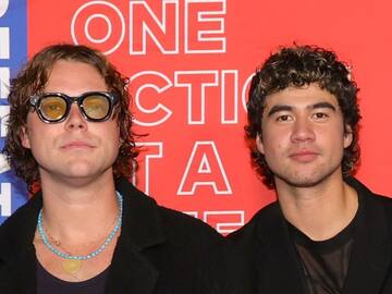 5 SECONDS OF SUMMER CELEBRAN SU DÉCIMO ANIVERSARIO ESTRENANDO 2011, SU NUEVA CANCIÓN