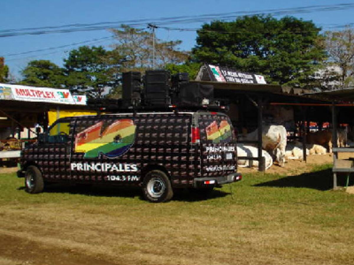 Entre fincas, vacas, Expo Pérez