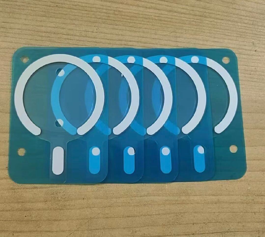 El molde del cargador Mag revela detalles del nuevo iPhone.