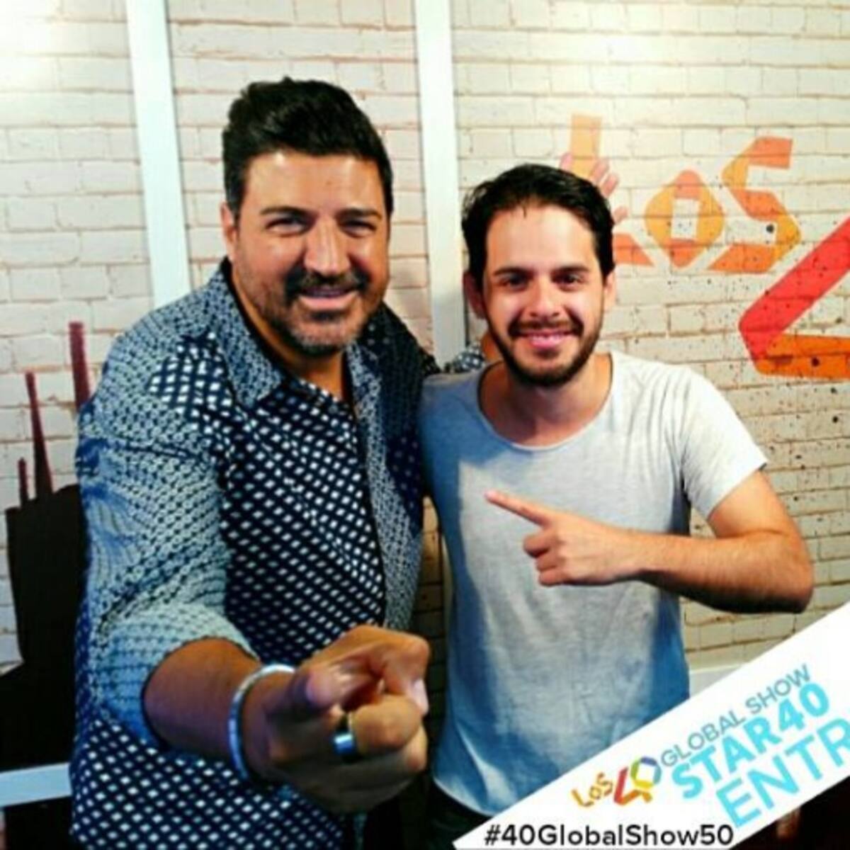 Tony Aguilar entrevistó a Entrelíneas en 40 Global Show