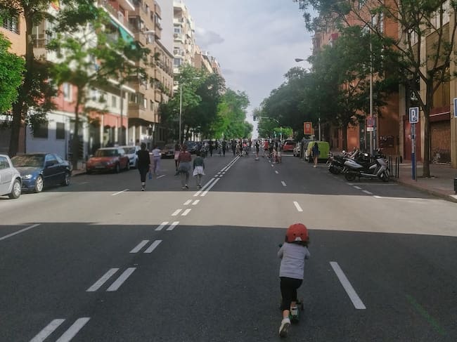 Clean Cities quiere reducir el número de coches en los entornos escolares.
