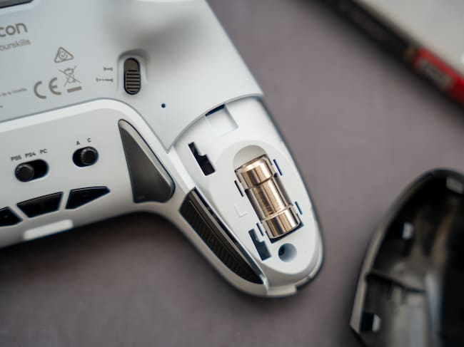 Nacon Revolution Pro 5