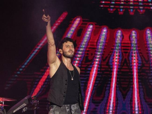 Sebastián Yatra durante 'Runaway'.