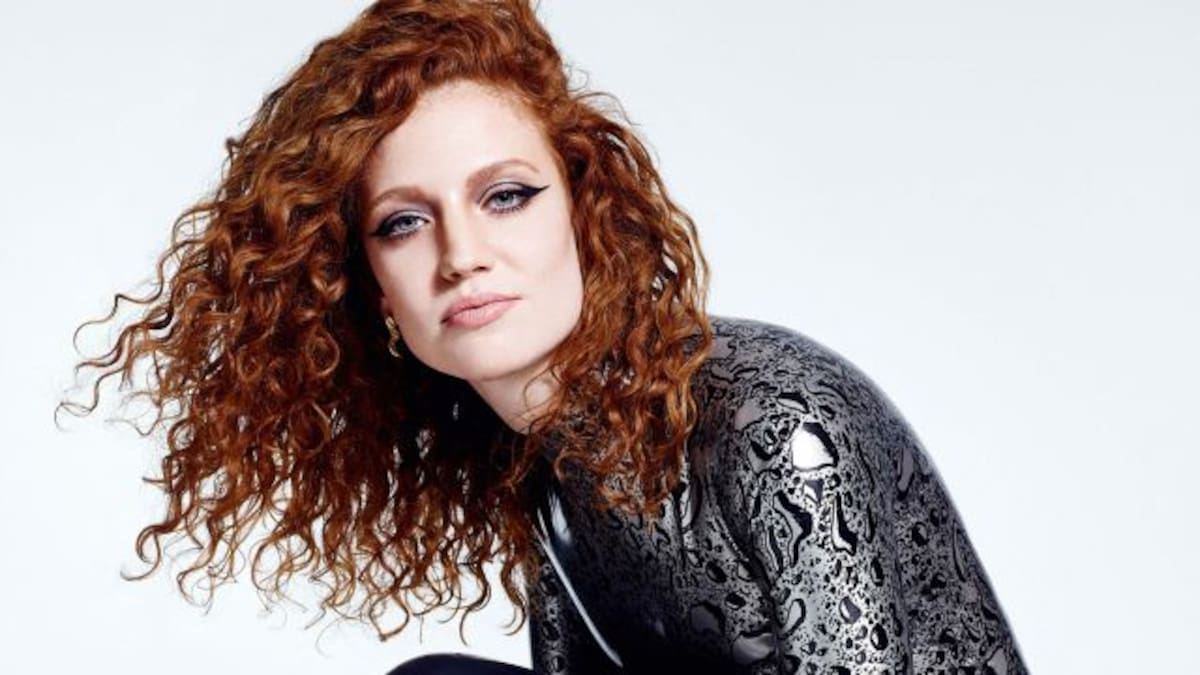 Jess Glynne presenta en directo 123