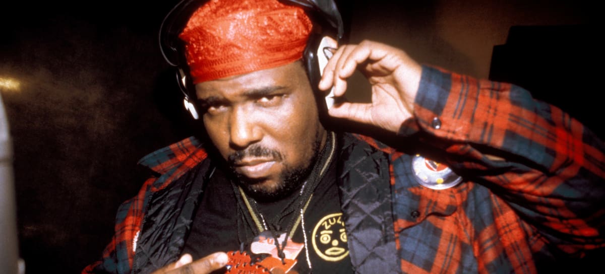 Fotografía de Afrika Bambaataa, dj del Bronx, Nueva York.