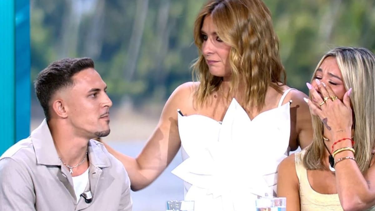 En el reencuentro de Atamán y Leila en el debate final de ‘La isla de las tentaciones 10’, hasta Sandra Barneda acaba llorando
