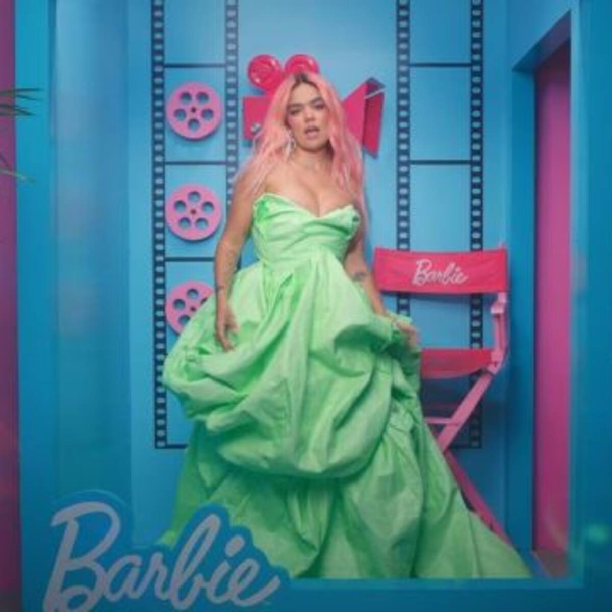 Karol G la nueva “Barbie astronauta” con Watati