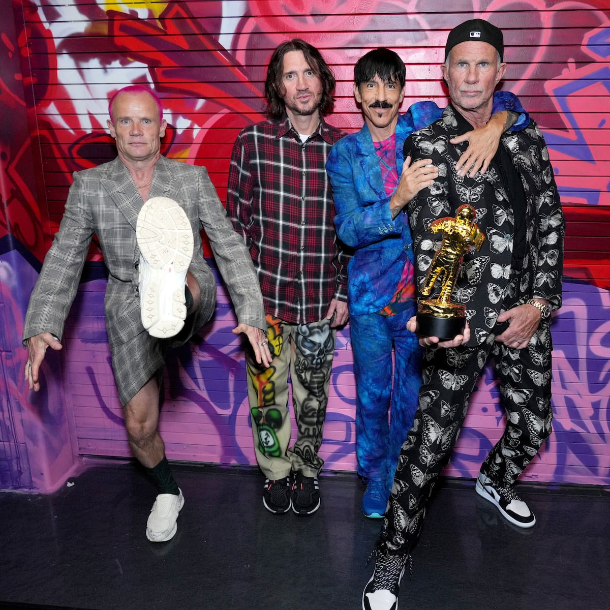 Red Hot Chili Peppers vende su catálogo musical a WMG por una millonada