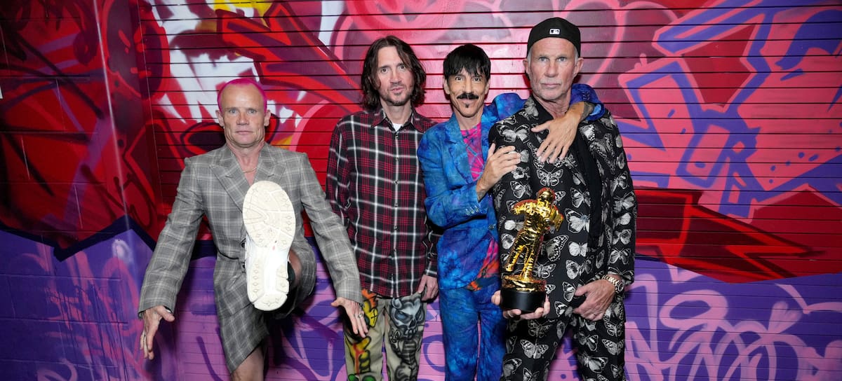 Flea, John Frusciante, Anthony Kiedis y Chad Smith (Red Hot Chili Peppers) en los VMAs 2022