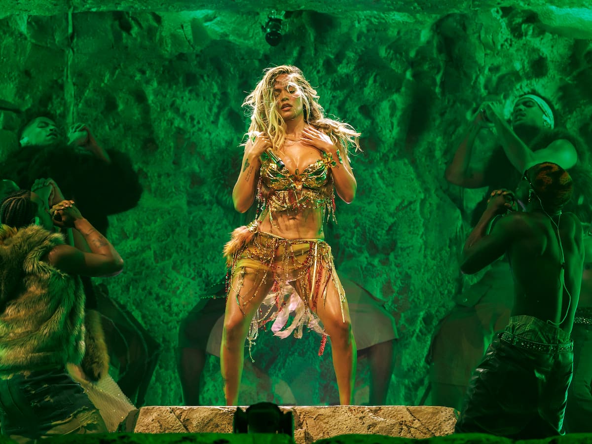 Karol G añade nuevos conciertos en la preventa de Madrid, Barcelona y Sevilla con su gira 'Tropitour': fechas, a qué hora y dónde comprar las entradas