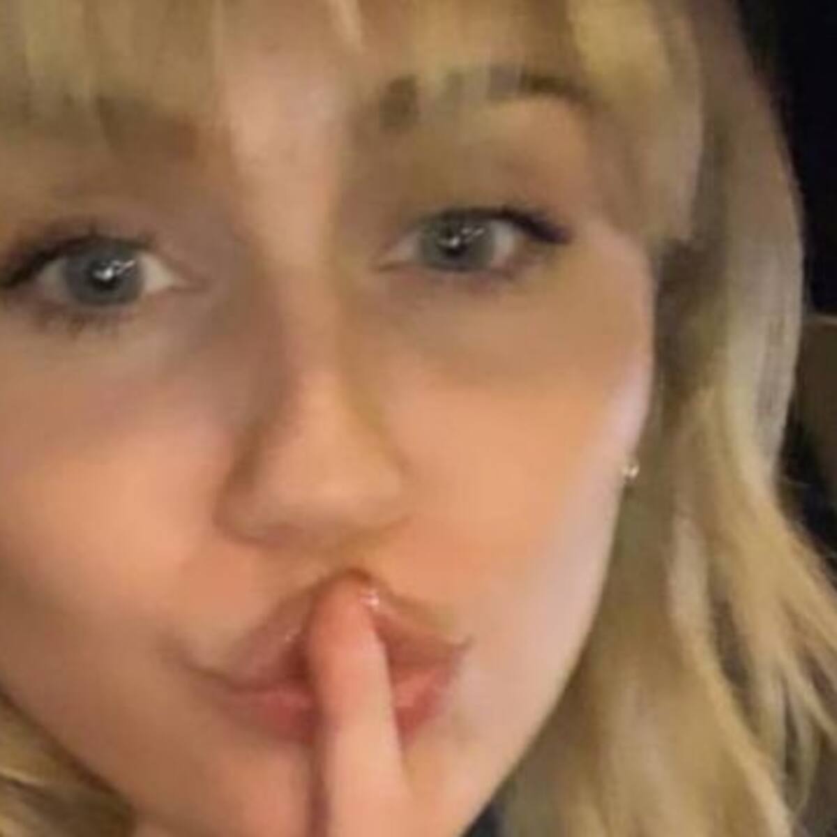 Miley Cyrus cambió su look y revivió a Hanna Montana