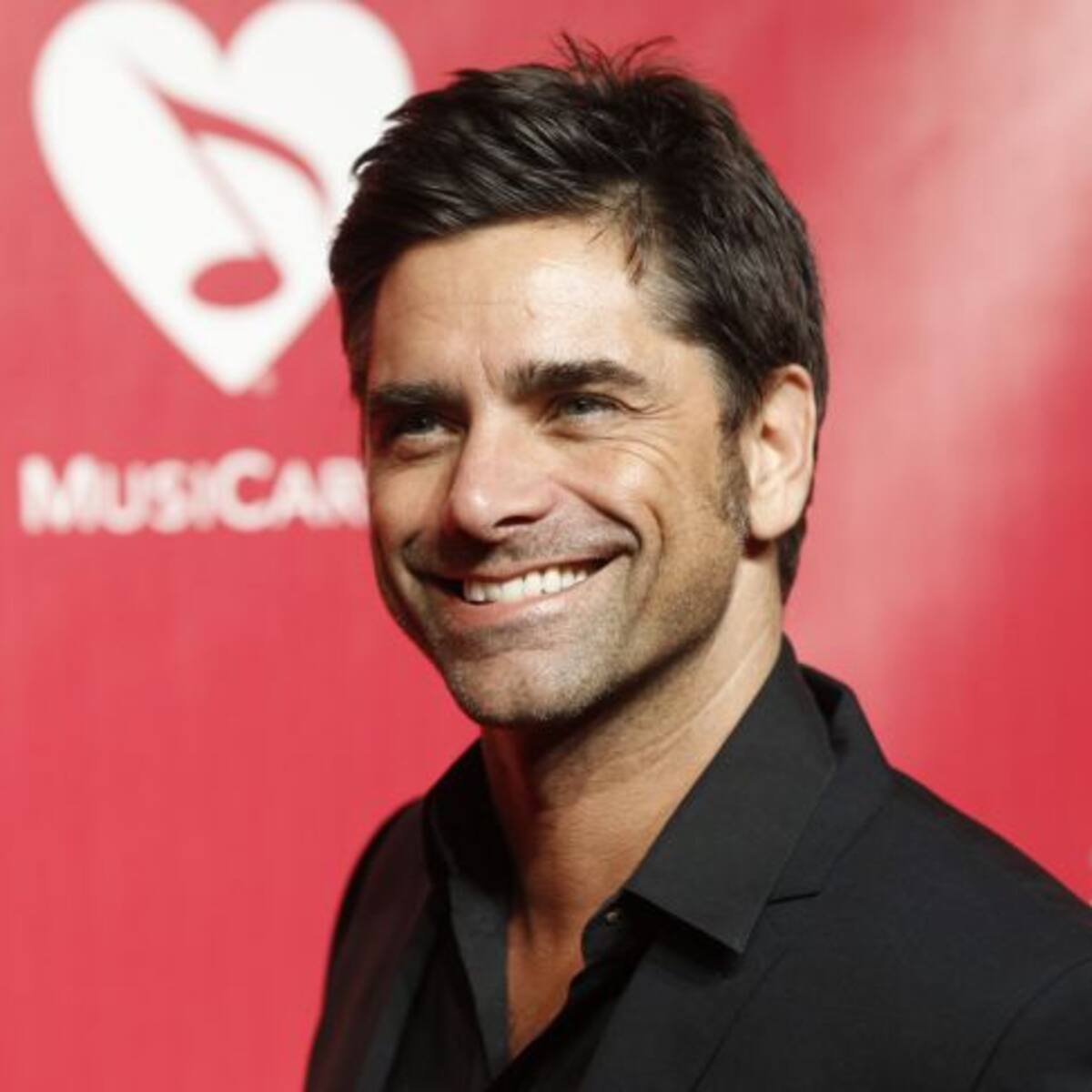 John Stamos desnudo a sus 53 años